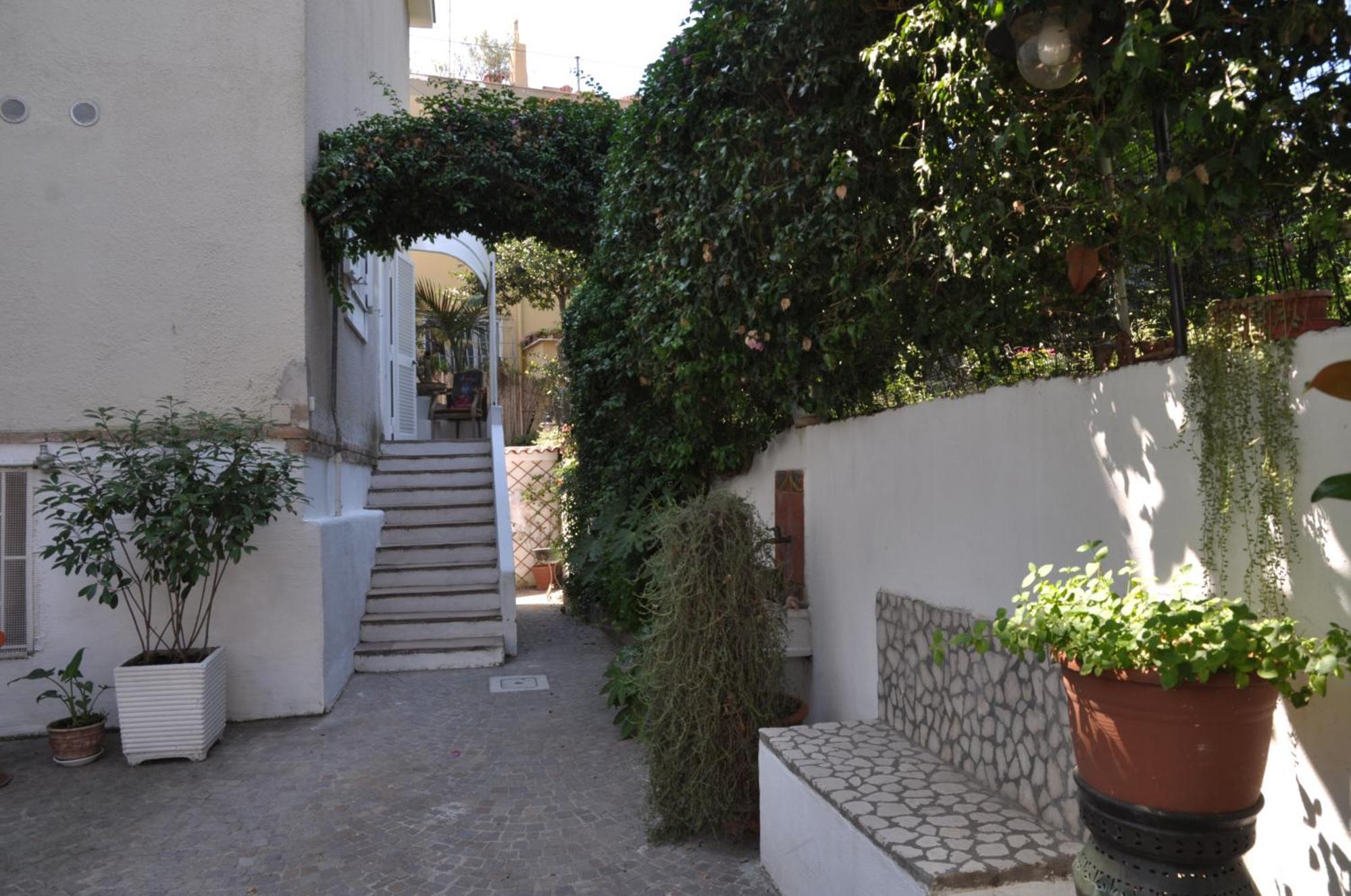 Residenza Le Rose Villa D'Arte Naples Luaran gambar